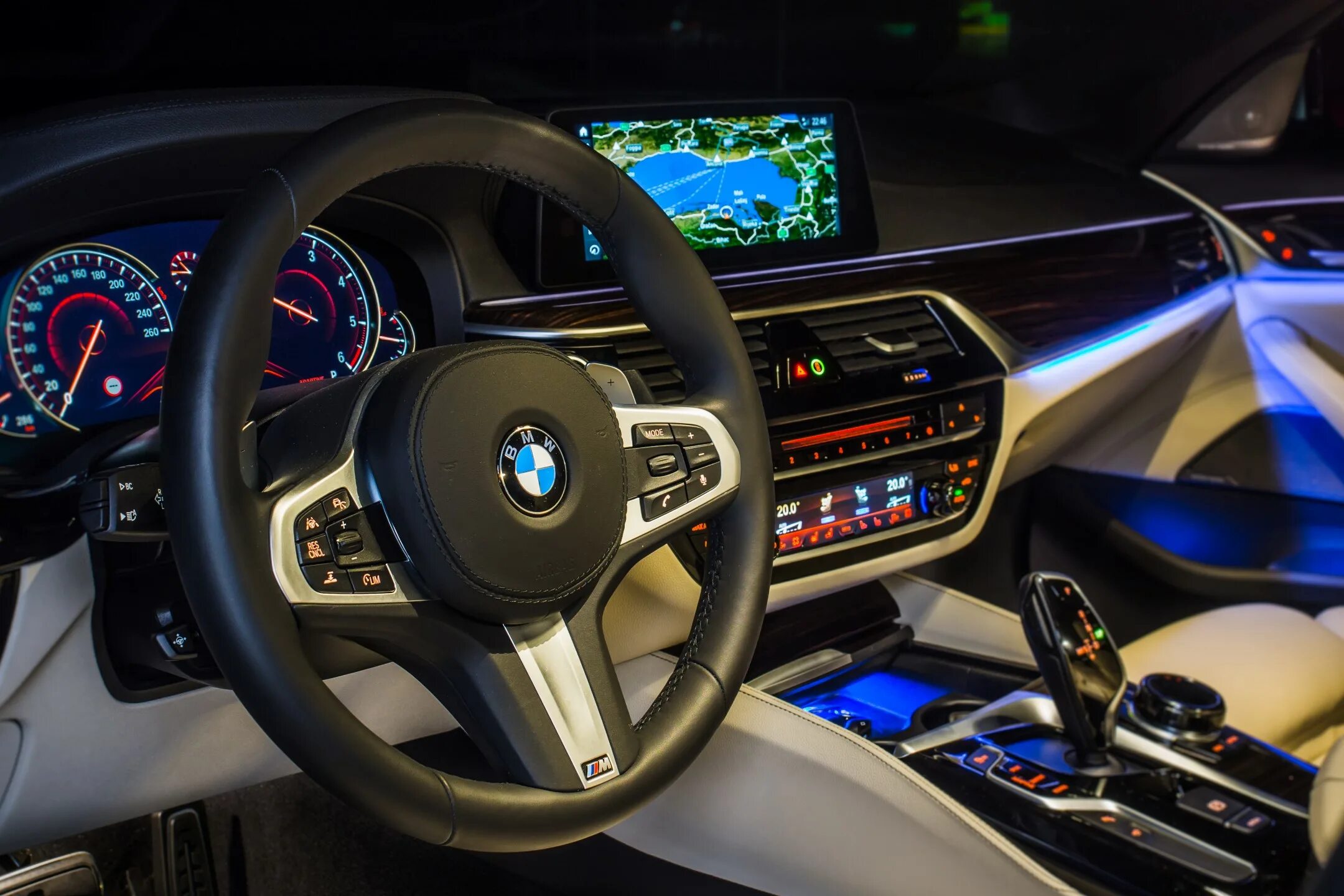 Bmw m5 g30 салон. Подсветка bmw g30. Bmw e92 подсветка салона. Подсветка bmw g30. Подсветка салона bmw f30.