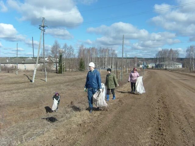 Полом деревня Кировская область Унинский район. Деревня Канахинцы Унинский район. Малый полом Унинский район. Школа малый полом Унинский район.