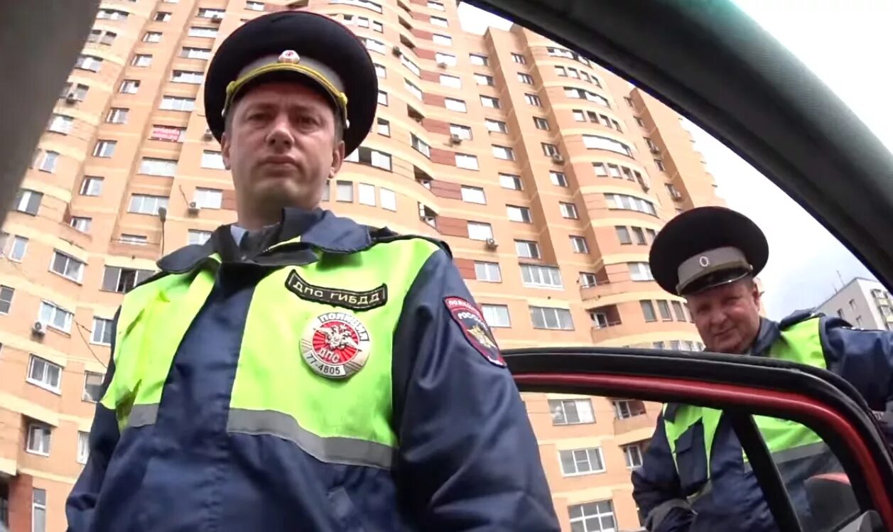 Разводят гаишников