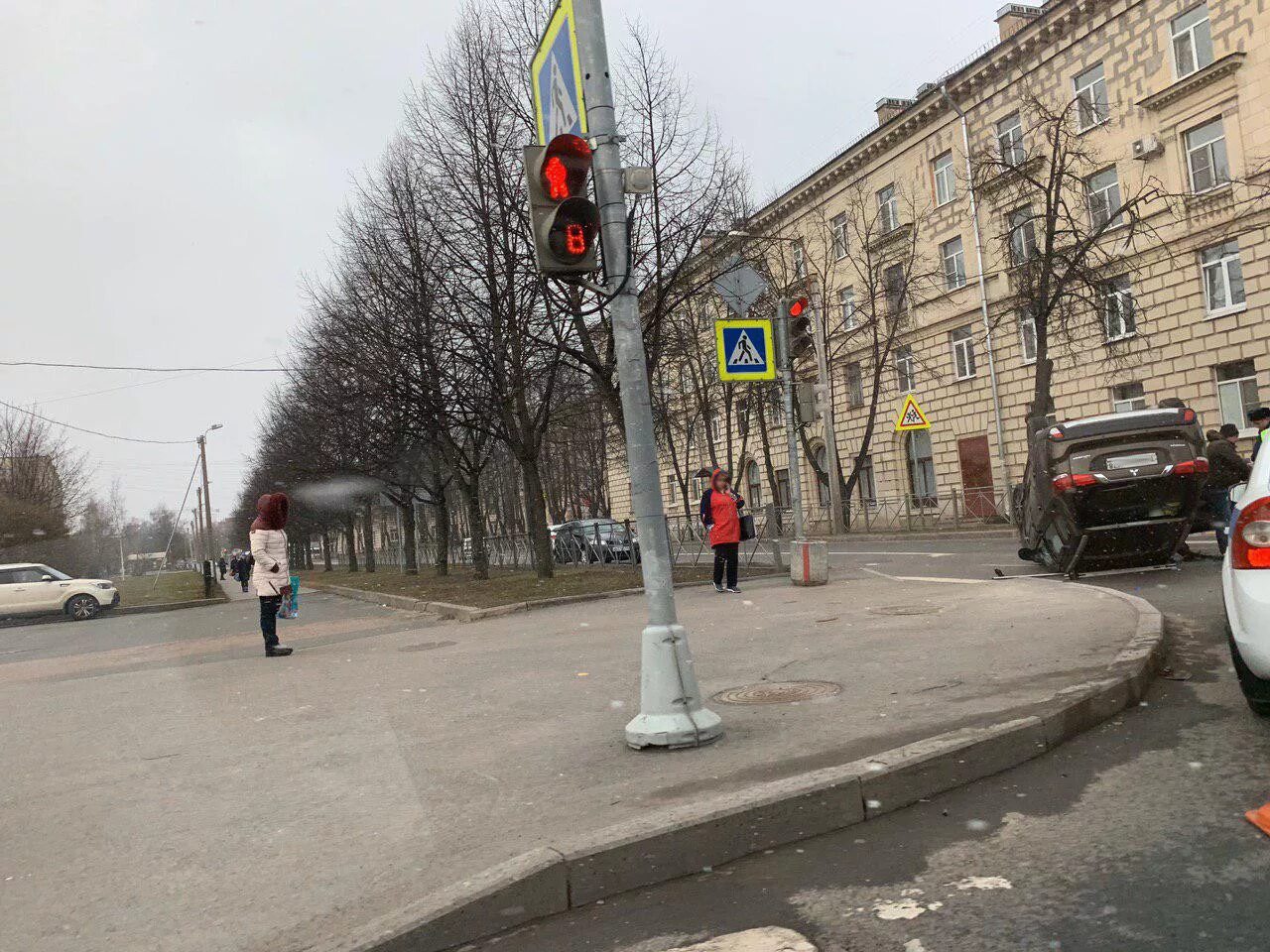 Прогноз в колпино на сегодня. Красное село Колпино. Авария в Колпино на веры Слуцкой. ДТП В Колпино на веры Слуцкой. ДТП В Колпино вчера на веры Слуцкой.