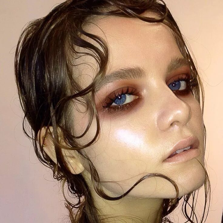 Как сделать заплаканные глаза в макияже размазанная тушь Google Search Makeup, Thinking of you