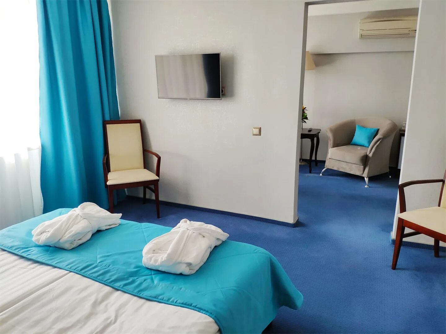 Интурист 3 пятигорск. Бештау, отель 3*. Бештау отель 3* пятигорск. Пятигорск гостиница 3. Крайнего 43 пятигорск.