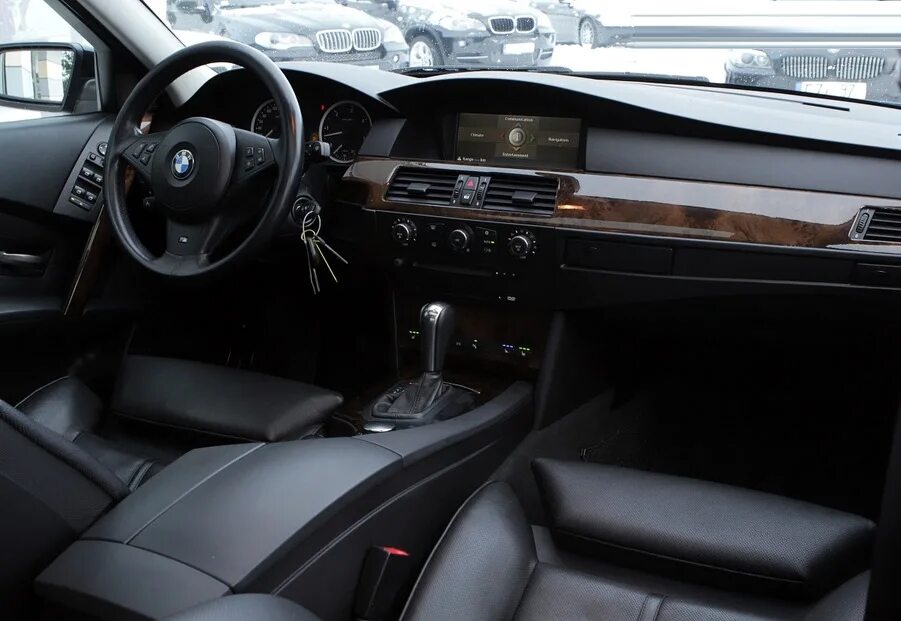 Madeira BMW 5 series (E60), 4,8 л, 2007 года стайлинг DRIVE2