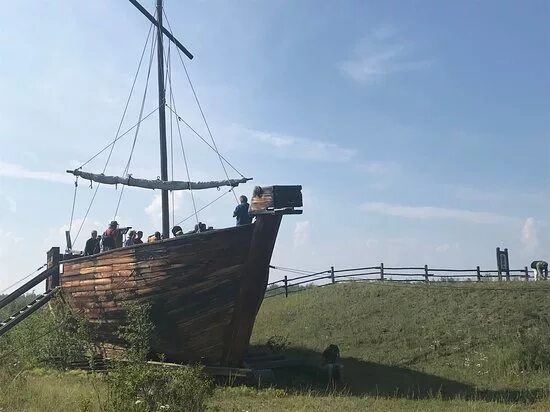 Погода коча. Село кочево пермский край. Большая коча пермский край. Большая коча школа. Усть обжанка карелия.