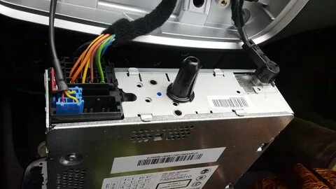 Какой размер штатной магнитолы