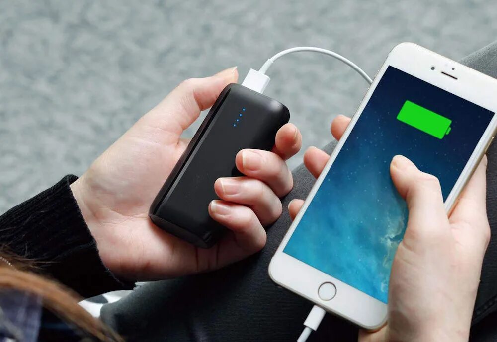 Смартфоны 2014 года. Сделать смартфон быстрей. Телефон заряжается. Изготовление телефонов. Зарядка для смартфона.