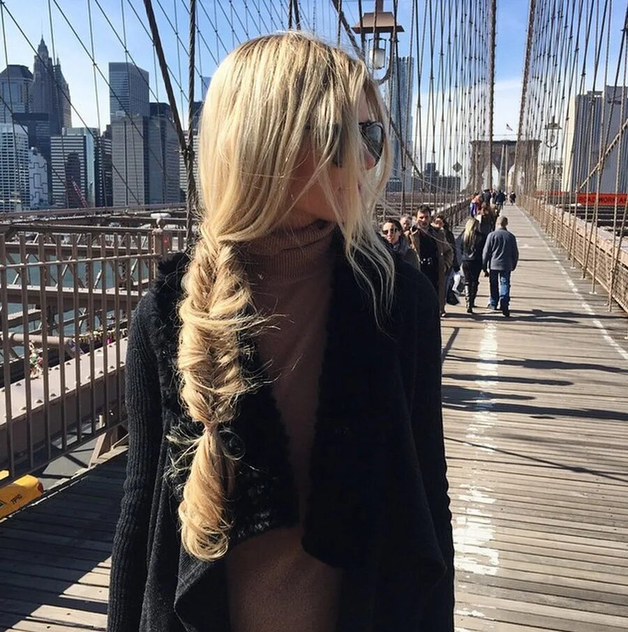 Загрузить фото в инстаграм целиком. Ln family платье. Как выложить igtv в инстаграм. Длинное нежное платье летнее 2023 инстаграм. Верхняя одежда с шифоновым платьем.