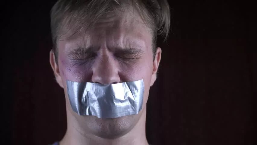Заклеить рот девушке и связать ее. Заклеенный рот. рот заклеен скотчем. скотч на рот. скотч для заклеивания рта.