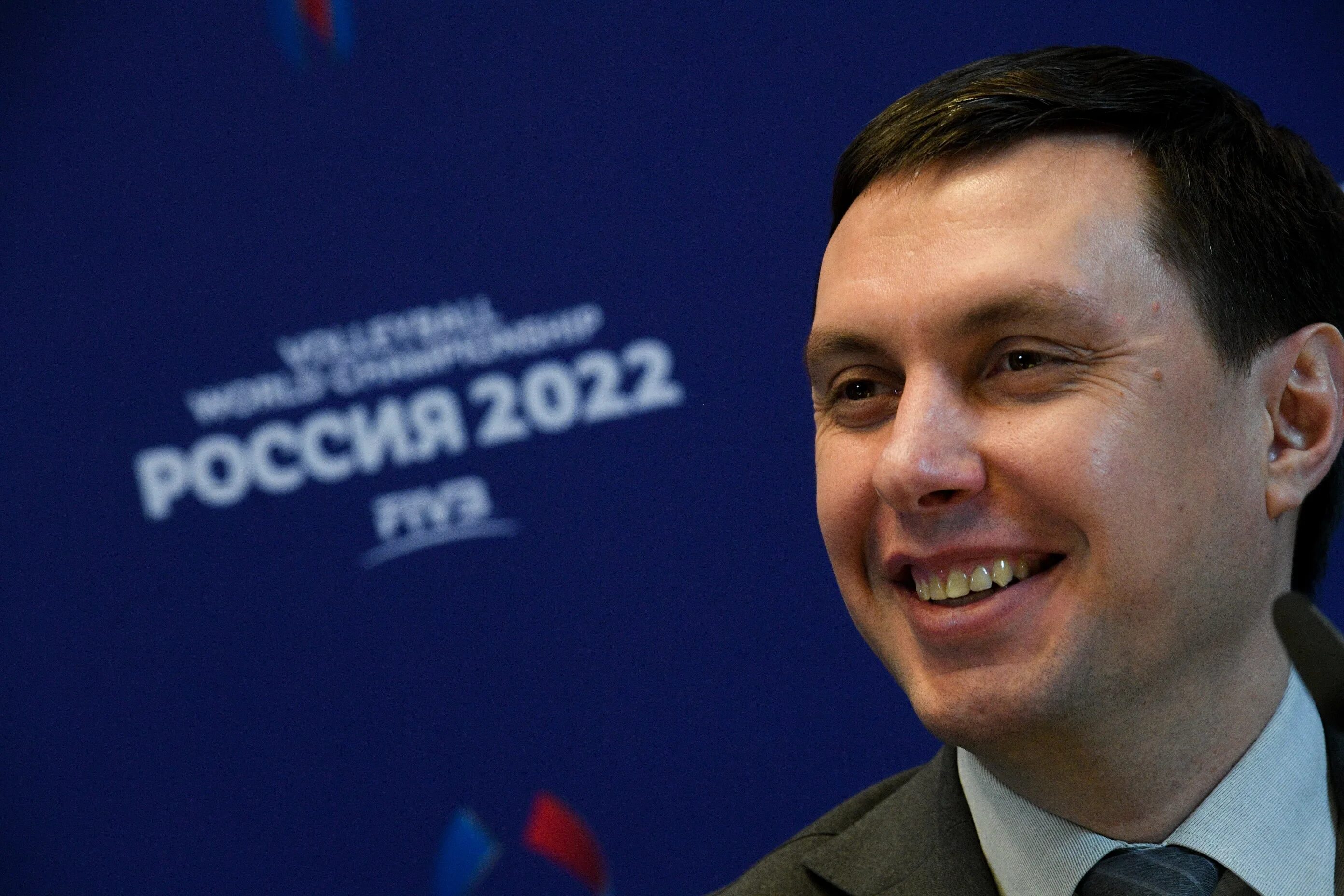 2025 года быстро. Чемпионат мира по волейболу 2025 новосибирск. чемпионат мира по волейболу 2025 лого. чемпионат мира по волейболу в новосибирске в 2025 году. чемпионат мира по волейболу 2025 фирменный стиль.