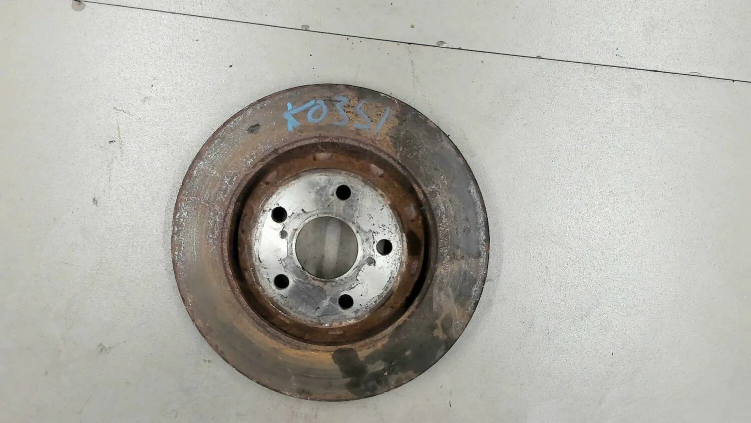 Диск тормозной перед. Диск тормозной a6r545b. Перфорированные тормозные диски форд фокус 2. Sd1110 диск тормозной передний солярис. Диск тормозной перед.