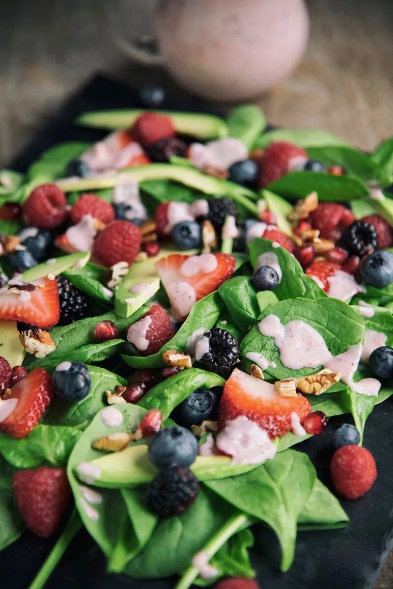 ягодный салат.