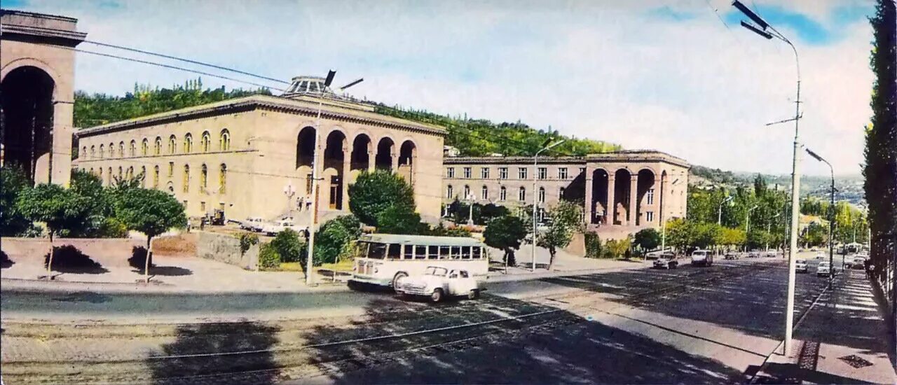 Улица туманяна ереван. Проспект Баграмяна в Ереване. Ереван 1970 год. Ереван - столица Советской Армении (1980). Площадь Республики Ереван 70-е.