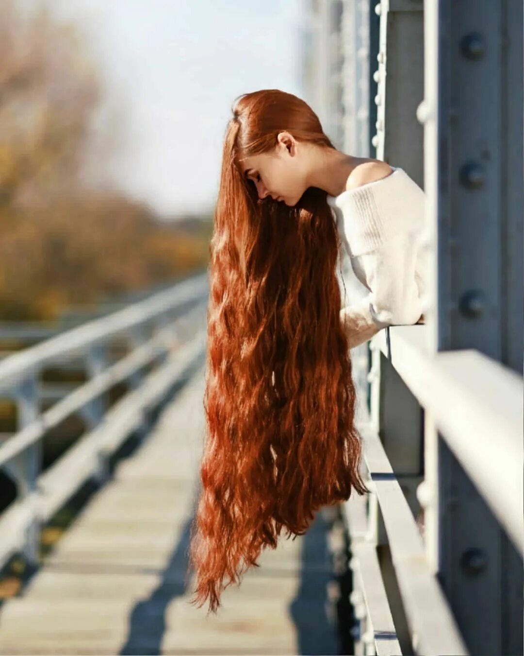К чему снится красивые длинные. Длинные рыжие волосы. Длинные густые рыжие волосы. Девушка с длинными рыжими волосами. Красивые длинные рыжие волосы.