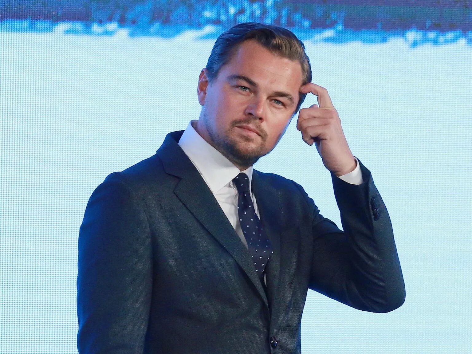 Leonardo dicaprio meme. Леонардо ди Каприо. Леонардо ди Каприо фото. Леонардо ди Каприо Мем. Леонардо ди Каприо мемы.