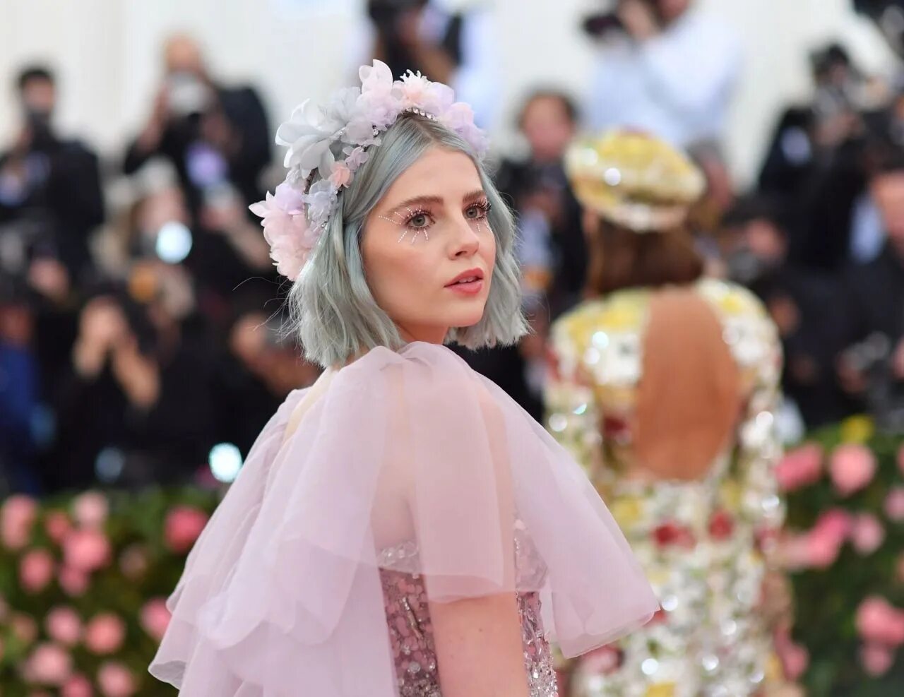 Мет гала 2019. Met 2019. Met gala 2019. Met 2019. Met gala 2019 джиджи хадид.
