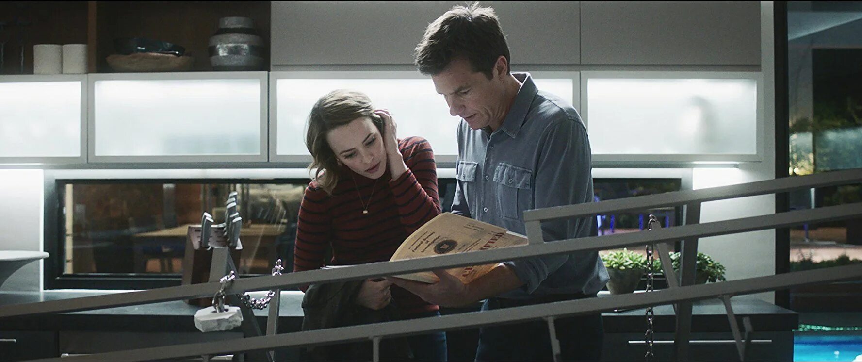 Ночные игры 1080. Рейчел Макадамс ночные игры. Rachel MCADAMS Jason Bateman.