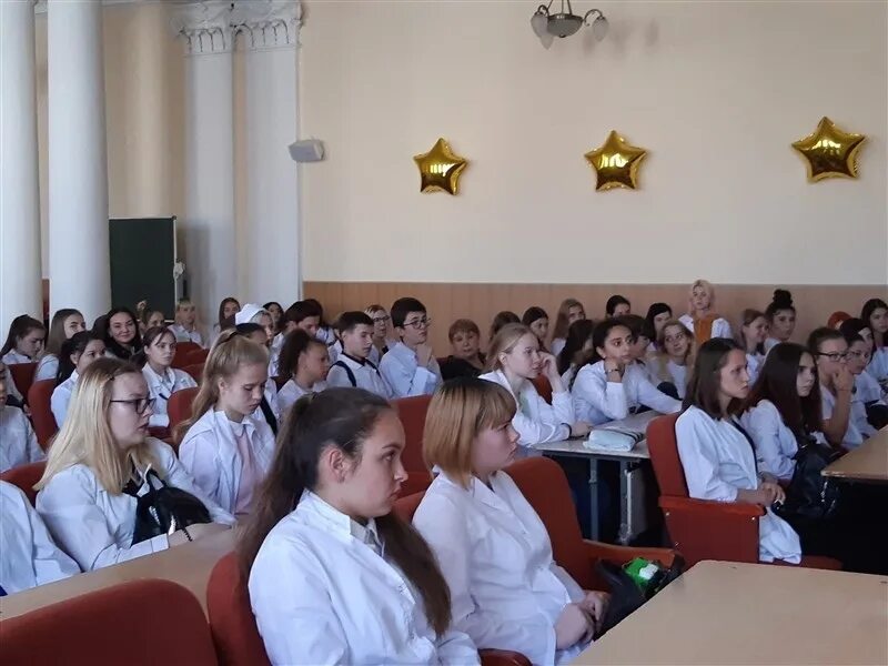 Медицинские колледжи в екатеринбурге после 9 класса. Медицинский колледж Екатеринбург братьев Быковых. Медицинский колледж УРГУПС Екатеринбург. Медицинский колледж Екатеринбург после 9