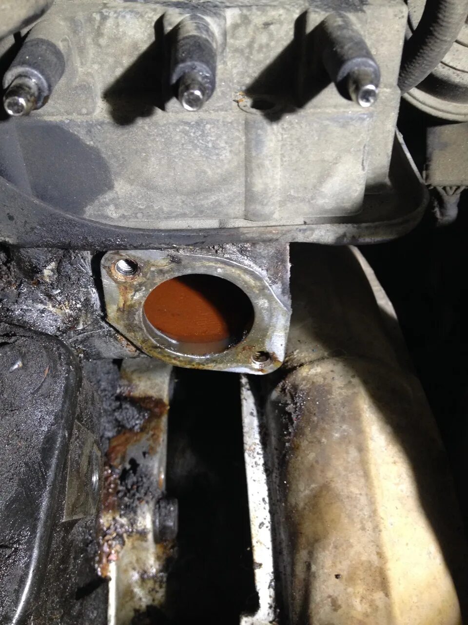 Термостат шкода фабия 1. Прокладка термостата opel astra h 1. Корпус термостата форд фокус 1 1. Ford focus 2 рестайлинг 2. Как поменять прокладку термостата.