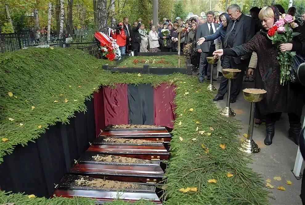 Похороны детей в орше видео. Похороны детей в орше видео