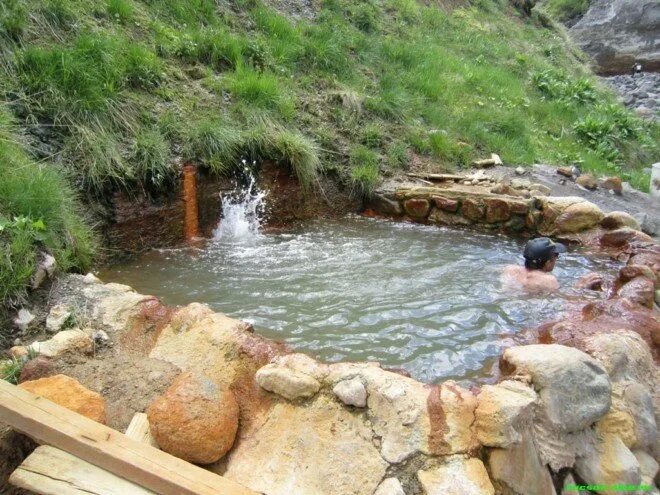 Минеральными водами насыщены. Сероводородные Минеральные воды. Сульфидные сероводородные Минеральные воды. Сероводородный источник, Пятигорск. Сероводородные ванны Пятигорск.