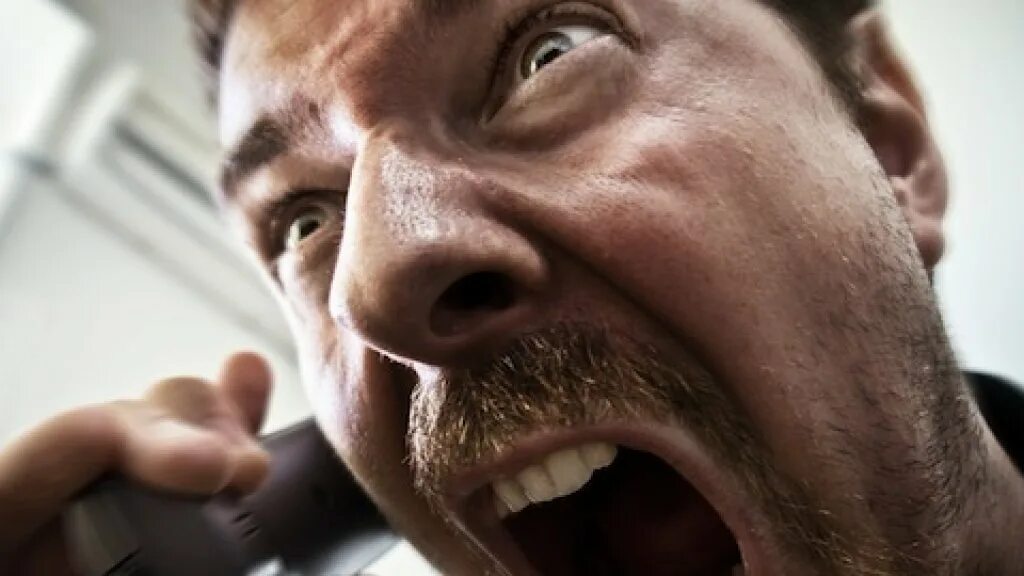 николас кейдж ржет. ребята смеясь и крича. остаться собой стихи. дети в школе подростки. насмешки в школе.