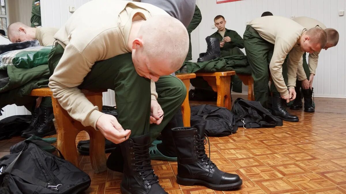 Призыв судимых. Военная подготовка. осенний призыв. военная мобилизация. частичная мобилизация в военном комиссариате.