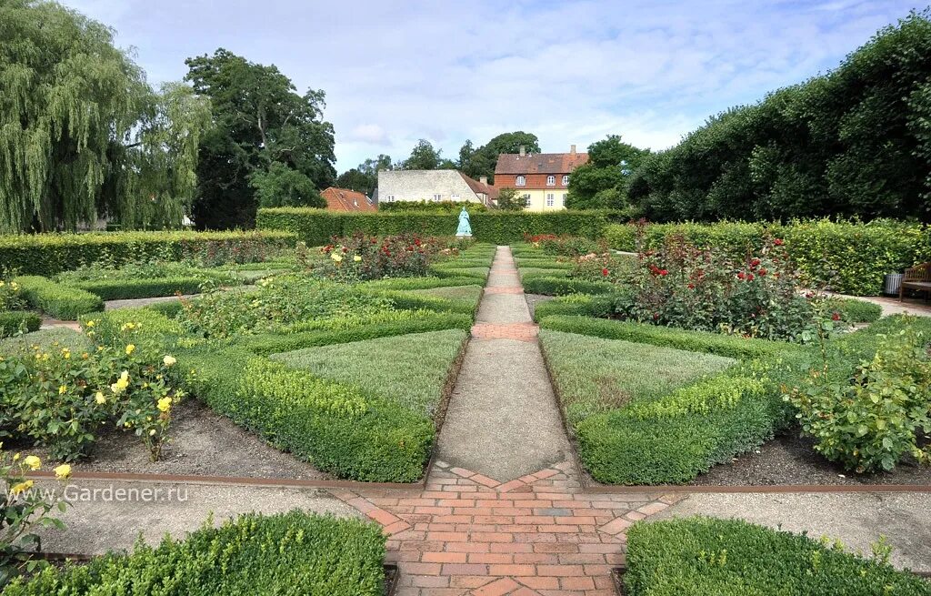 Извилистые дорожки в пейзажном стиле. Сады эриньяк франция. Анфилада французский сады парк екатерининский. Гарденер. Королевский сад (копенгаген).