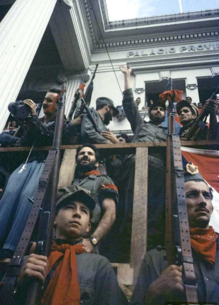 Революция на кубе 1959. Фидель кастро 1959. Кубинский революционер фидель кастро. Куба фидель кастро плакат. Кубинская социалистическая революция.