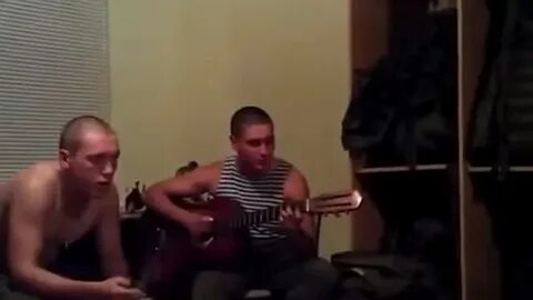 Песня ранним утречком провожала она