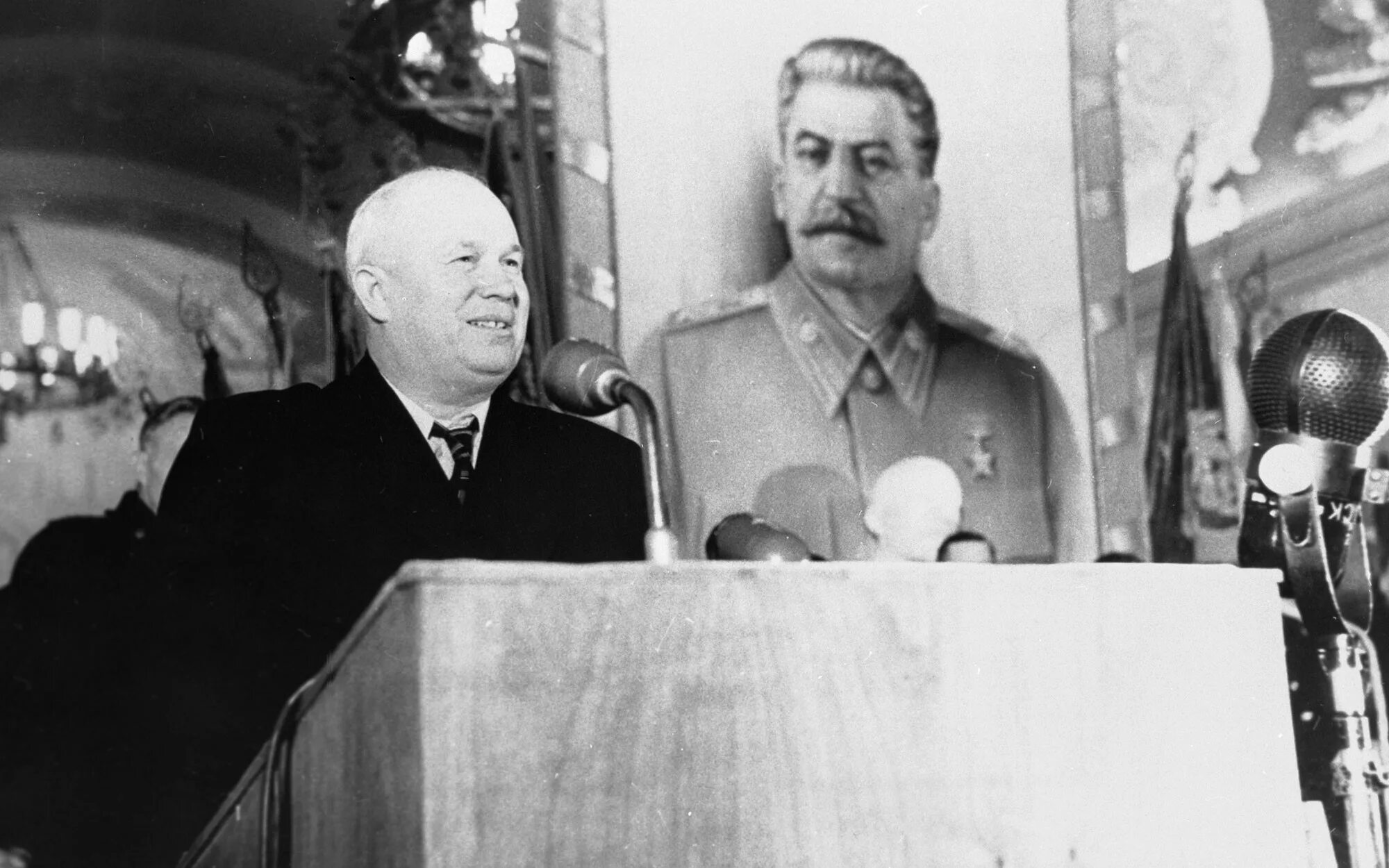 Разоблачение культа личности Сталина Хрущевым. Хрущев 20 съезд.