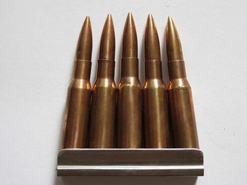 пачка винтовки мосина. обойма винтовки. клейма патронов 8х56r mannlicher. патрон от винтовки маузер к 98. обойма м1 гаранд.