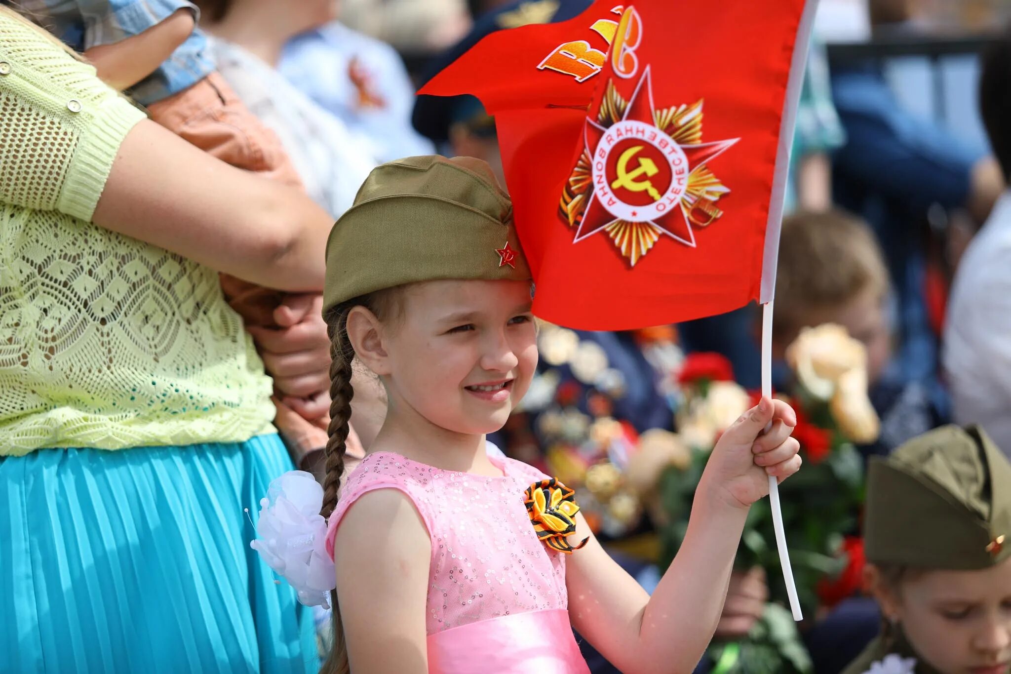 Празднование дня Победы. Традиции празднования дня Победы. Фото празднования 9 мая. День Победы картинки для детей.