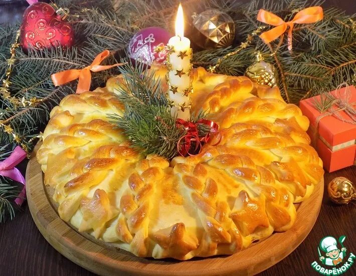 Новогодний пирог фото. Пироги на новый год. пирог рождественский венок. пироги на рождество. новогодний пирог с яблоками.