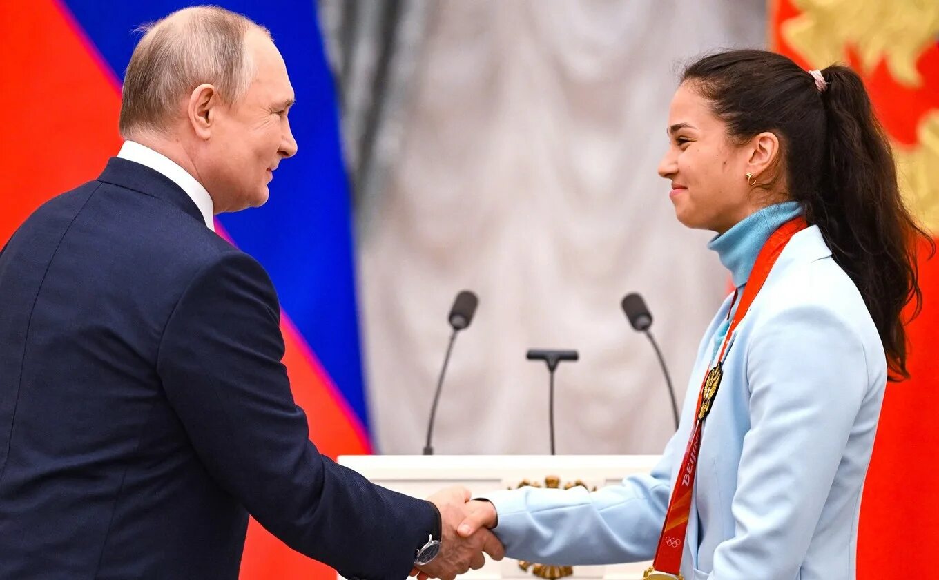 Выступивший на церемонии. Выступивший на церемонии