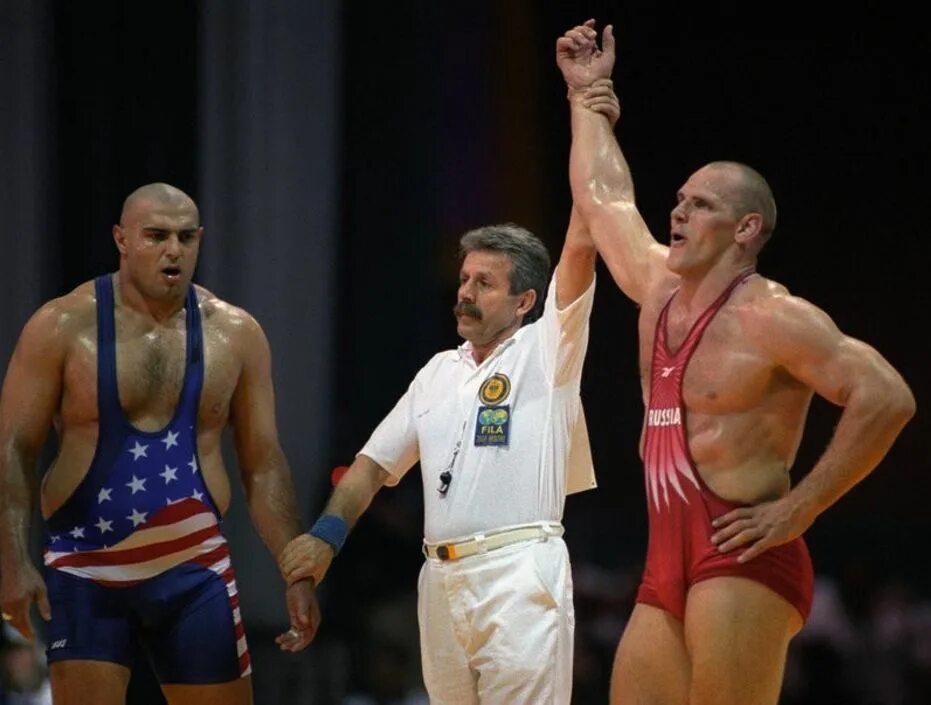 Таймазов карелин карелин. Александр карелин депутат. Александр карелин с медалями. Александр карелин борец. Карелин олимпийский чемпион.