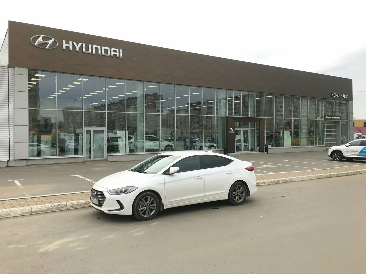 Хендай ижевск. Комос авто ижевск. автосалон хендай в ижевске. автосалоны в ижевске. салоны хендай в ижевске.