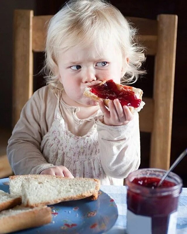 Есть что нибудь детское. Любопытный ребенок. Что нибудь интересное для детей. Смешные картинки для детей с юмором. Что то интересное для детей.