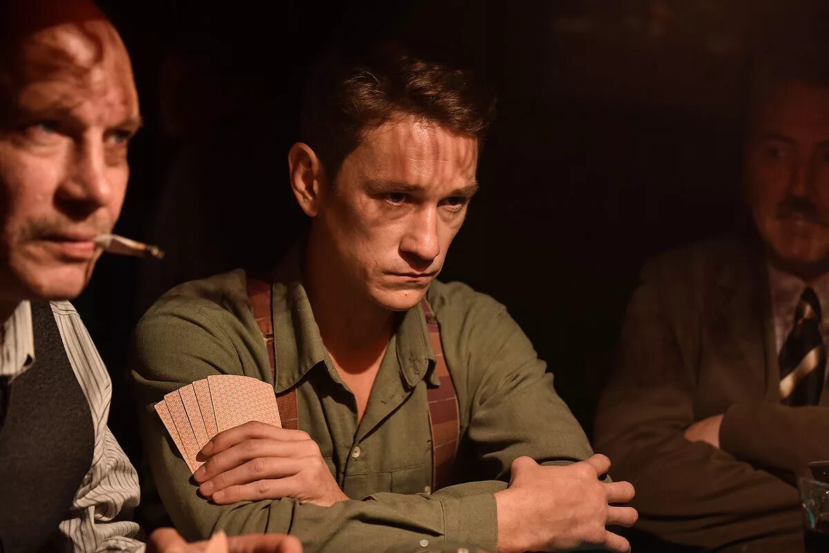 Подкидыш на каком канале. Подкидыш сериал 2019. подкидыш сериал шагин. подкидыш фильм 2018. антон шагин в сериале подкидыш.
