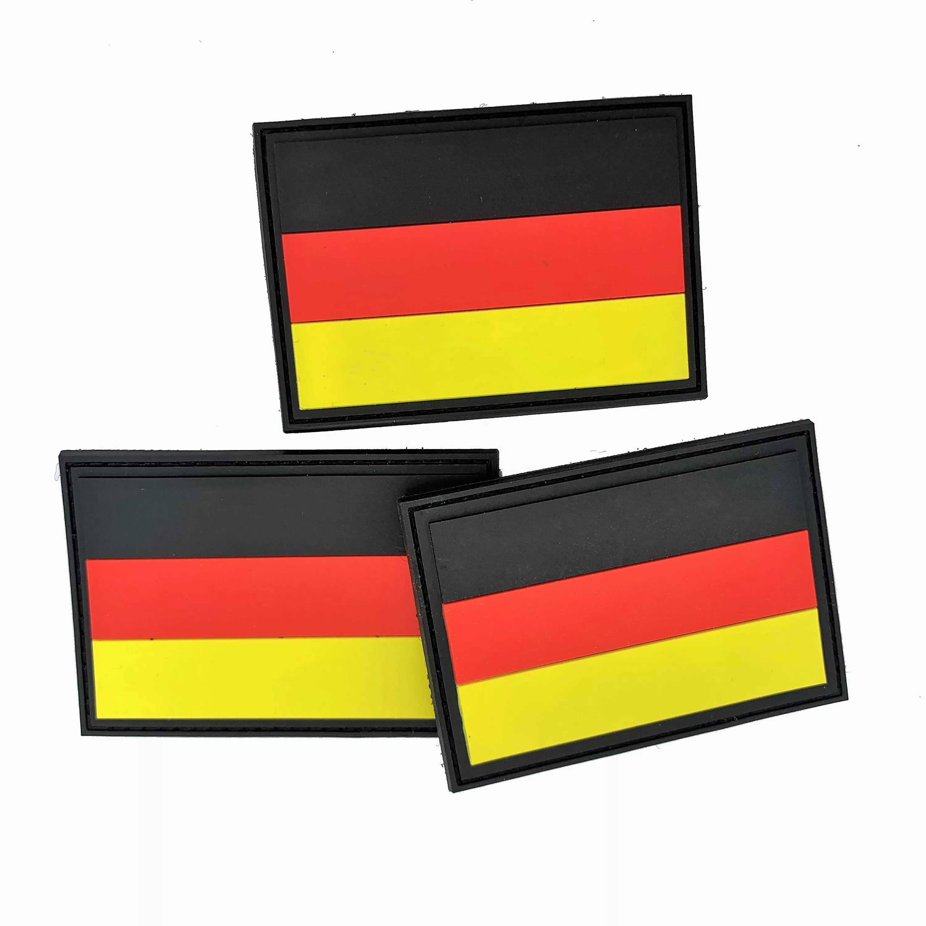 Немецкий флаг. Немецкая нашивка на одежду флаг. Креативные флаги Германии. Нашивка флага на одежду Германии.