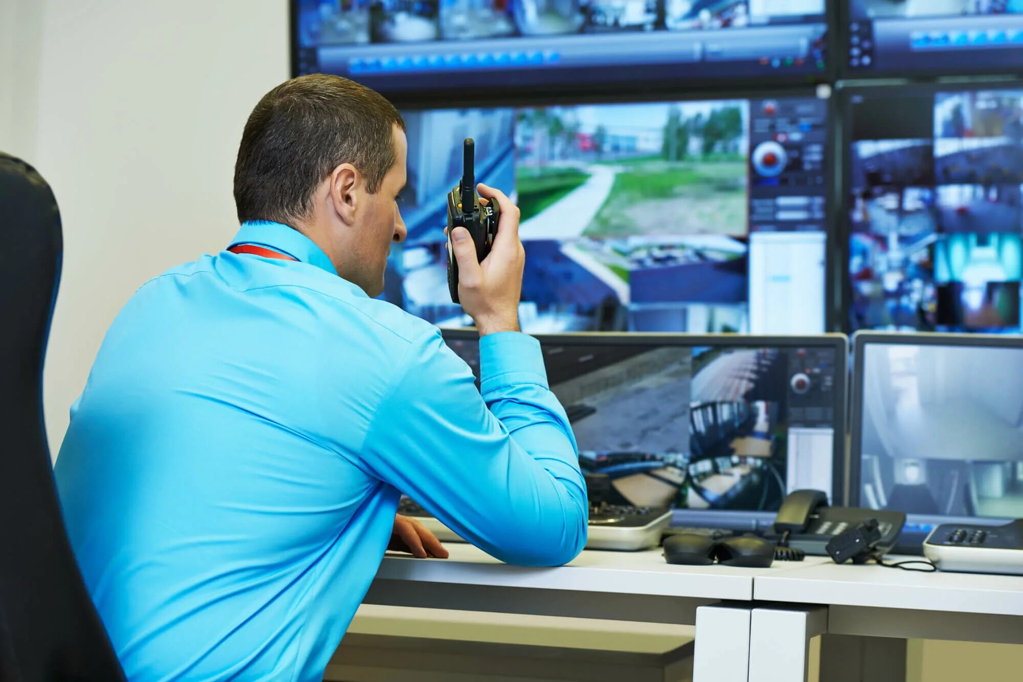 Охрана бизнеса. Ar security. Униформа секьюрити. Охранник картинка. Пультовая охрана.
