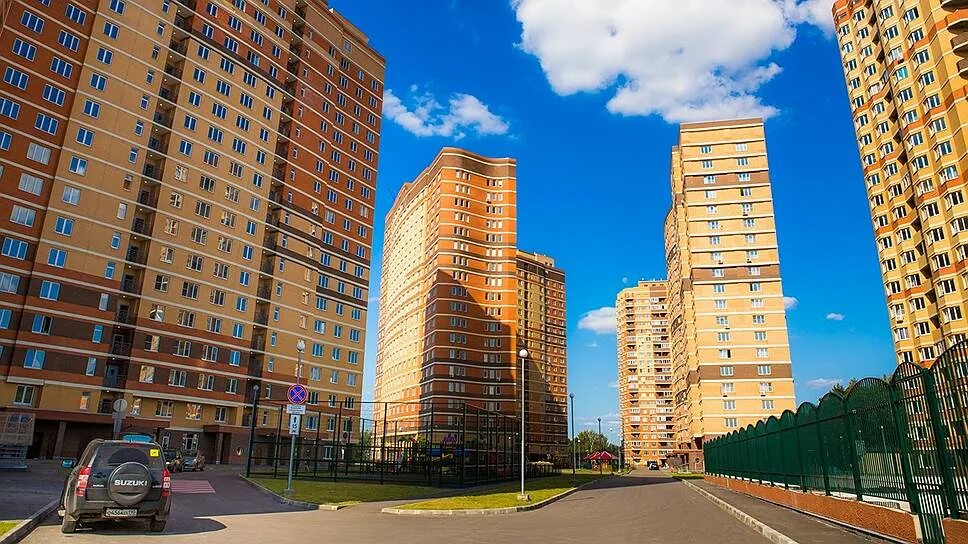 Сколько квартир в балашихе. Чистопольская улица Балашиха. Балашиха Чистопольская улица 30. ЖК Эдельвейс Балашиха. Балашиха ул Чистопольская 26.