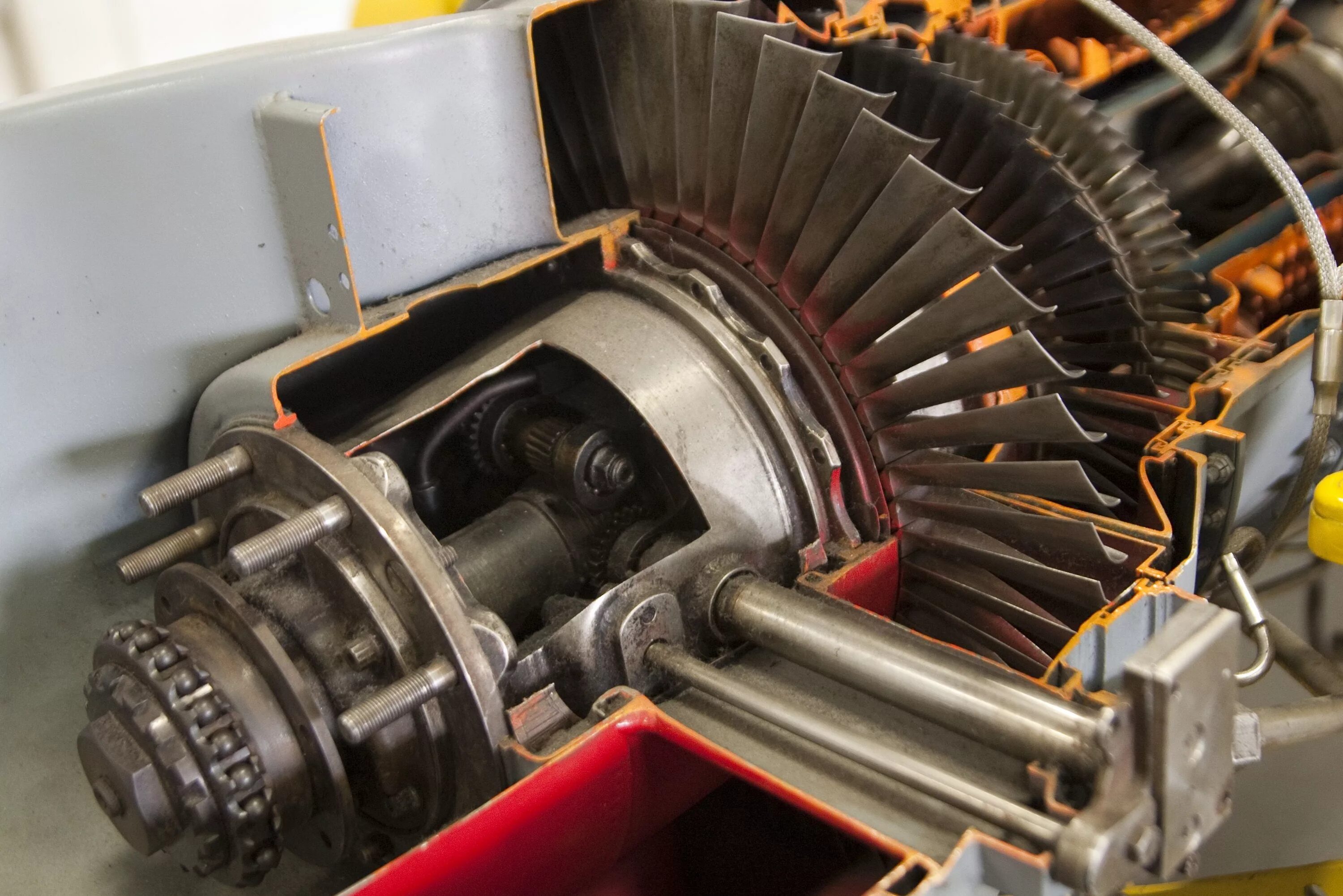Engines engineering