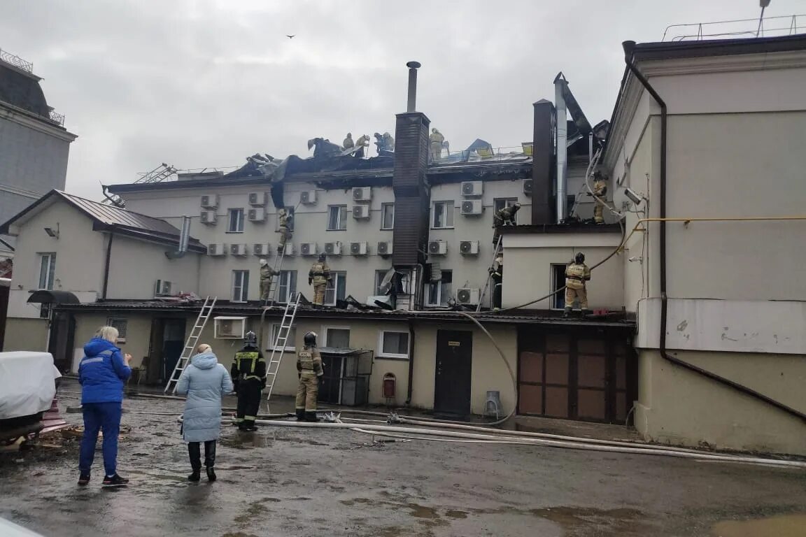 гостиница россия москва пожар. в казани на в гостиницы регина пожар. пожар в казани сегодня. гостиница регина казань. пожар в казани вчера.