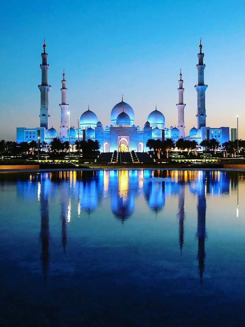 мечеть абу даби ночью. мечеть кейзерстрат суринам. культовые сооружения мусульманской мечети. мечеть в дубае. мечети красивые мусульманские.
