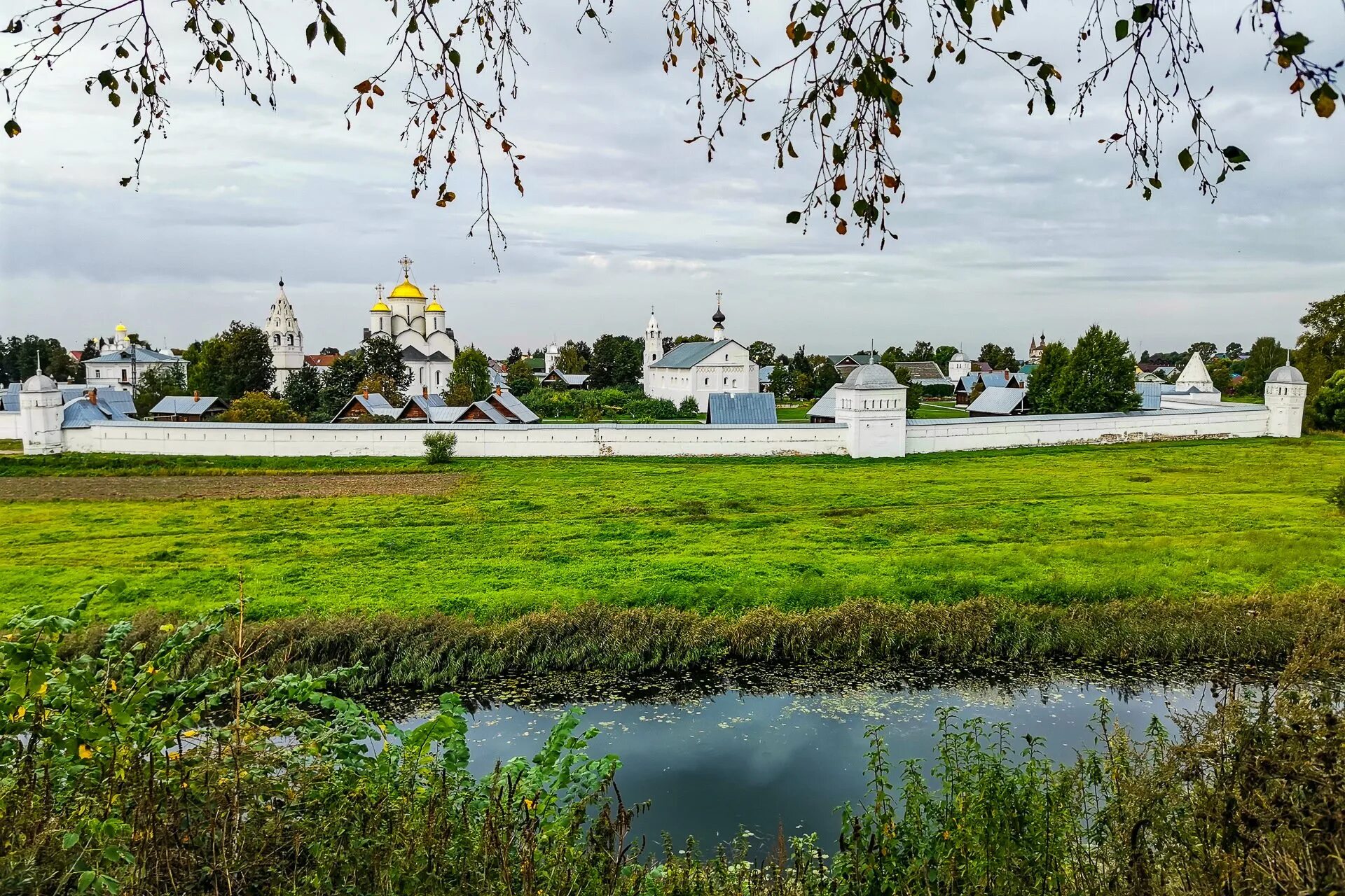 Какие достопримечательности есть в городе суздаль. Суздаль достопримечатель. суздаль город музей.