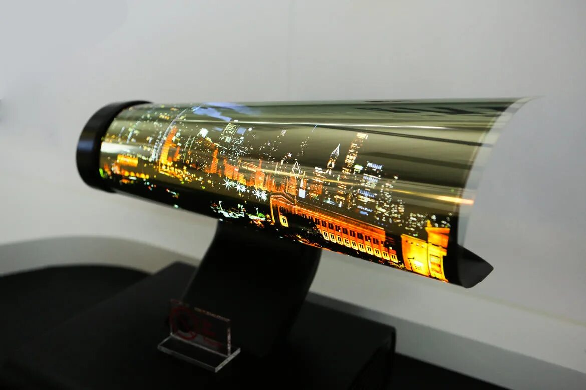 Lg oled flex. Lg oled flex. Сворачивающиеся в рулон телевизоры. Сворачивающийся телевизор lg. Телевизор будущего.