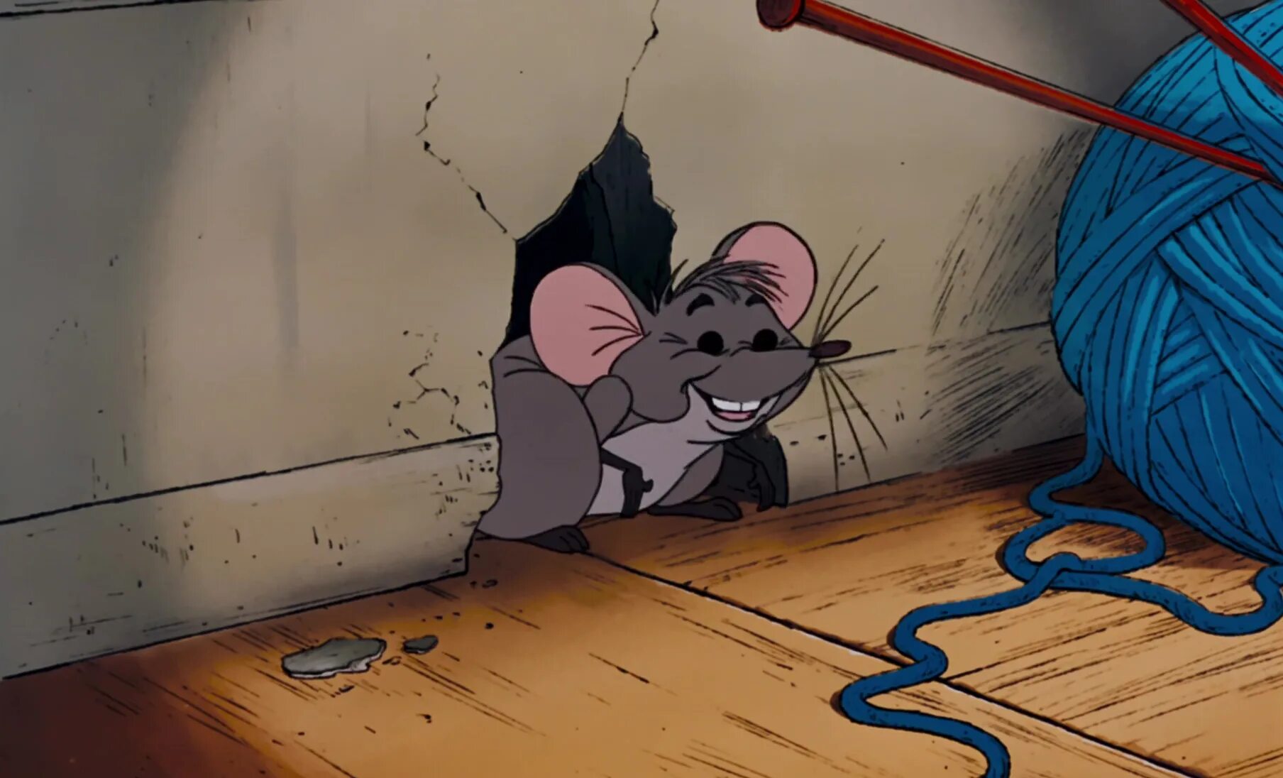 Включи мышонок все хочет делать. Коты Аристократы Рокфор. Мышь из мультика. Мышонок из мультика.