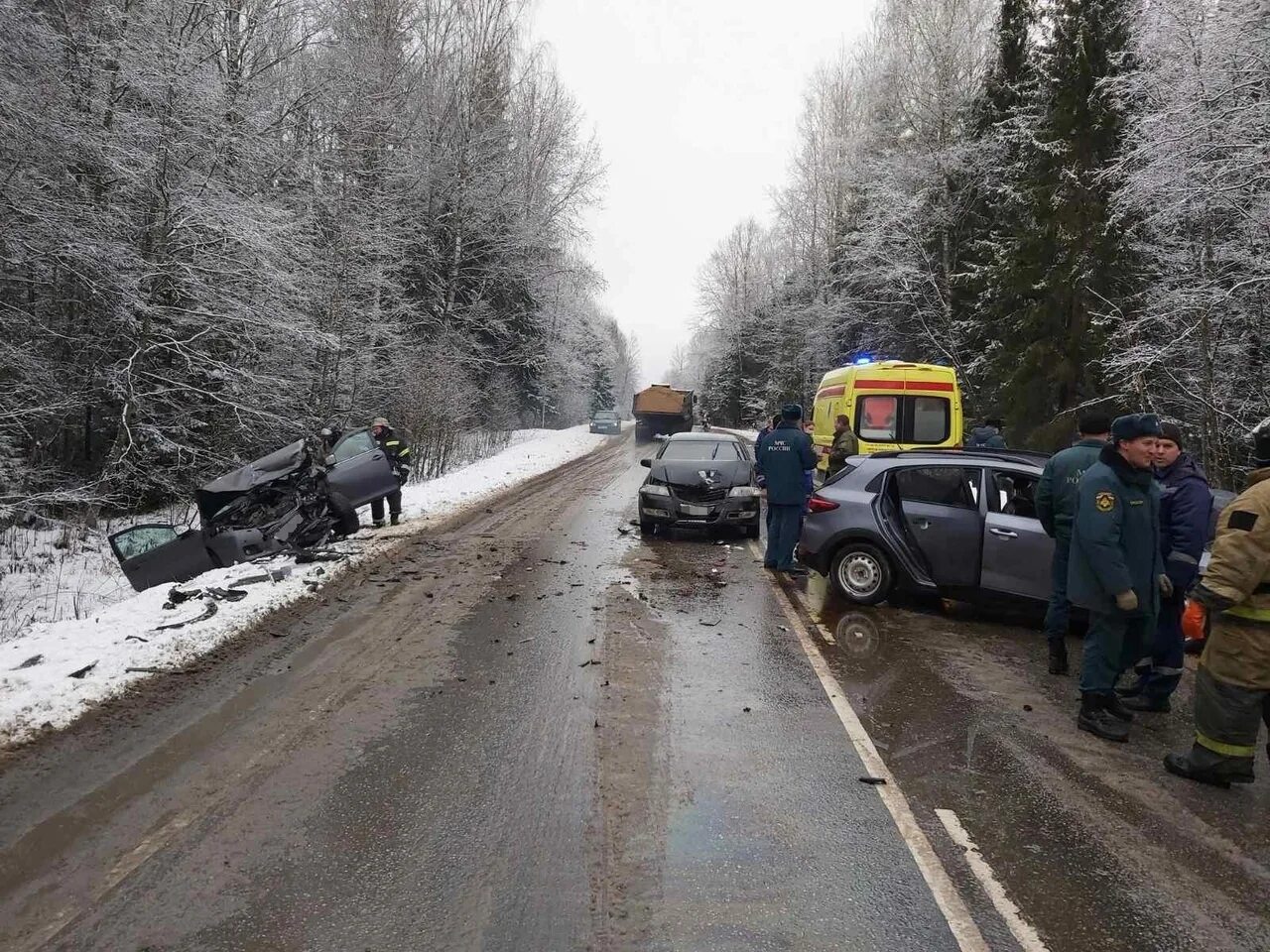27 ноября 2009 — крушение поезда «невский экспресс». Ноябрь разбейся. Ноябрь разбейся. Поздняя осень ноябрь. 27 ноября 2009 года крушение «невского экспресса».