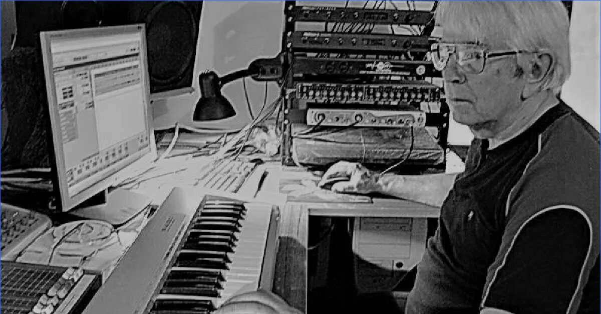 Стюарт крейг работы. Голубой композитор. Георгий свиридов композитор. Д гершвин. Георгий васильевич свиридов (1915 - 1998).