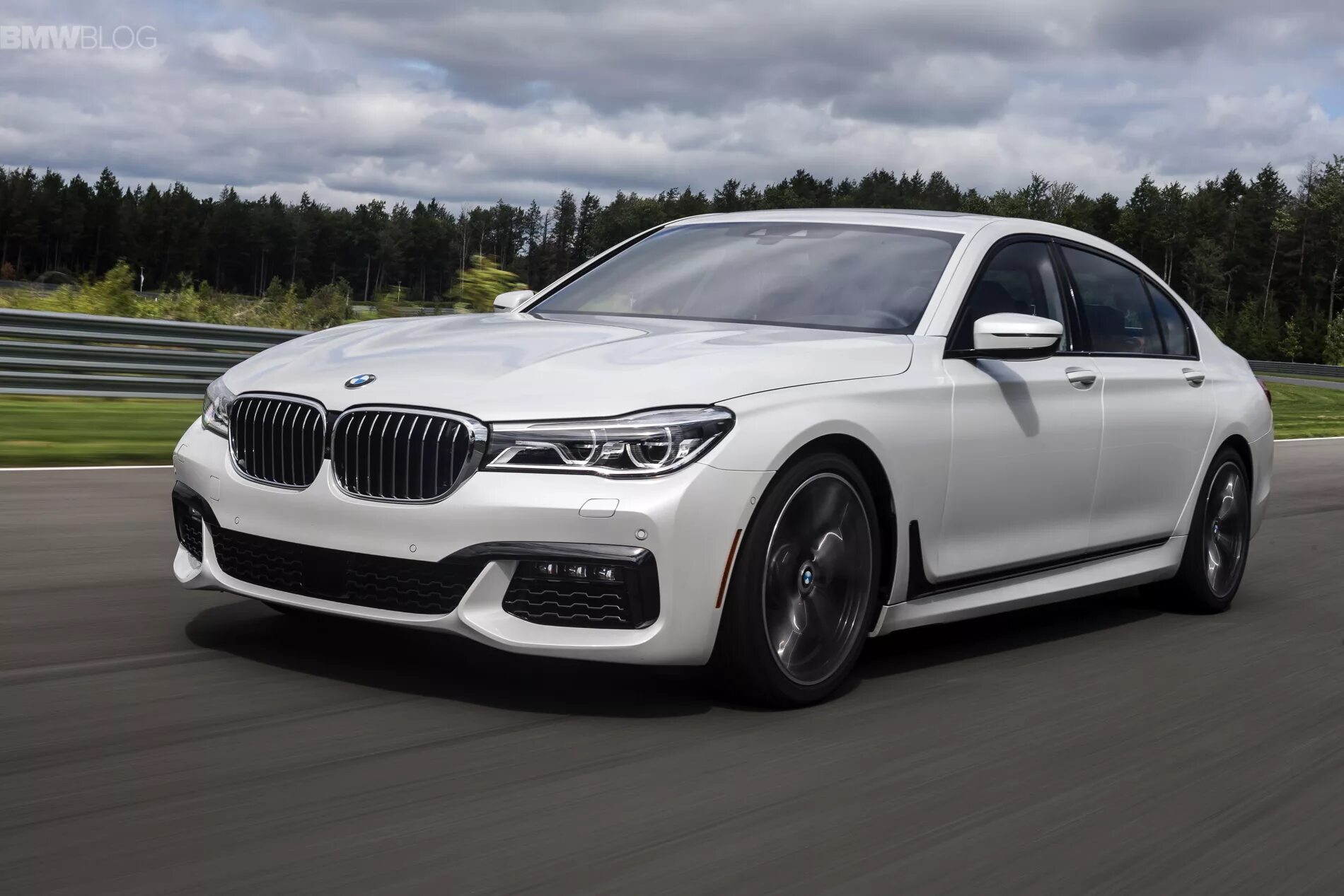 М 7 стоит. Bmw m7 g11. М 7 стоит. Bmw m7 2017. М 7 стоит.